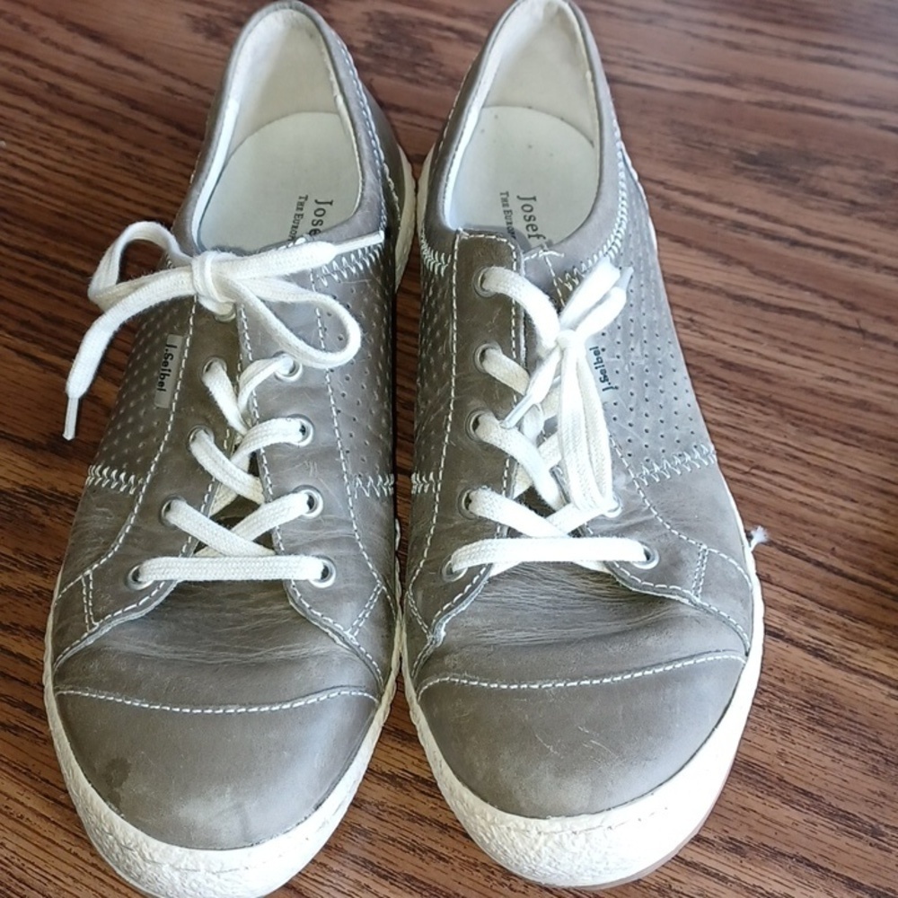 Josef Seibel Caspian European sneaker gray size 39 Eur 8 US